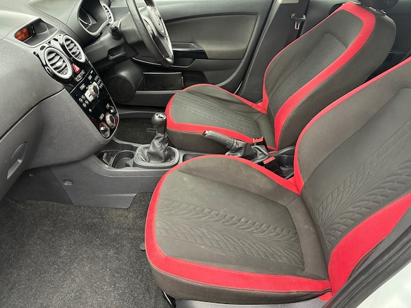 Used Vauxhall Corsa 2011 for sale - 76309803: Photo 9