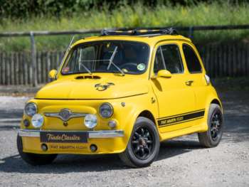 2017 (C) - Abarth 695 Evocation