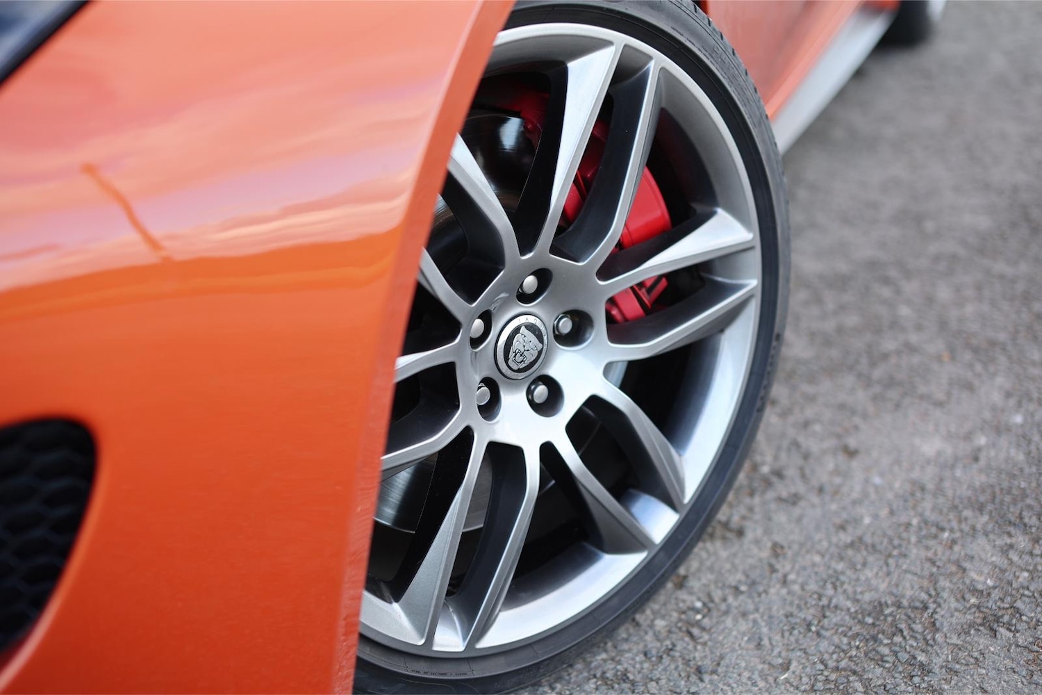 Used Jaguar F-Type 2013 for sale - 77530346: Photo 5