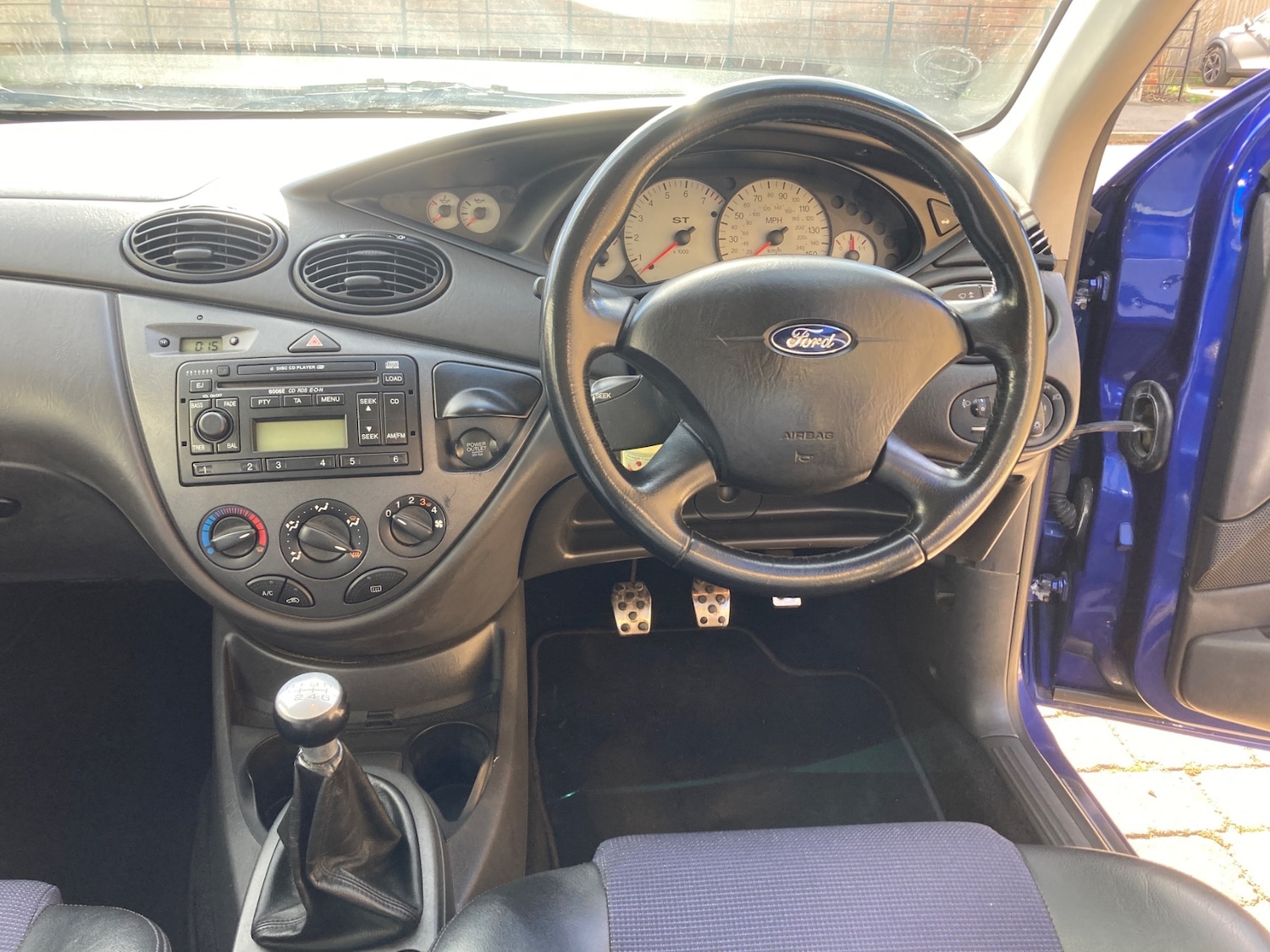 Used Ford Focus 2004 for sale - 77965580: Photo 9