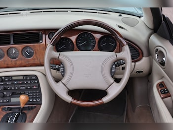 Used Jaguar XK8 2000 for sale - 75526964: Photo