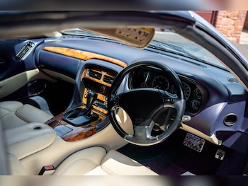 Used Aston Martin DB7 2000 for sale - 79176853: Photo