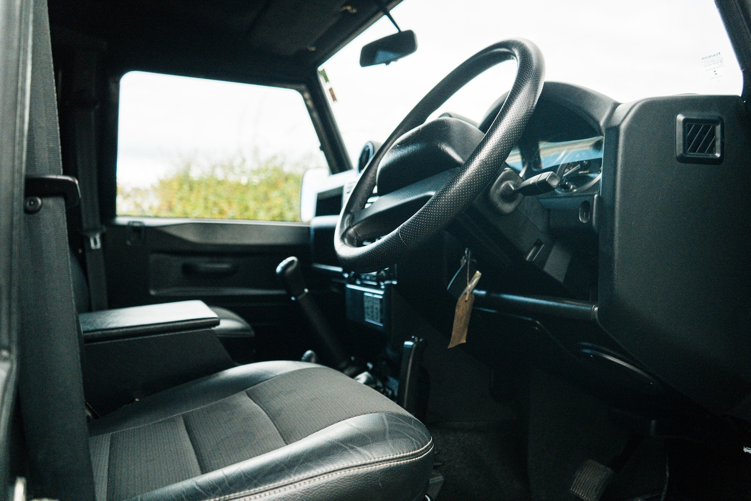 Used Land Rover Defender 2015 for sale - 77285889: Photo 3