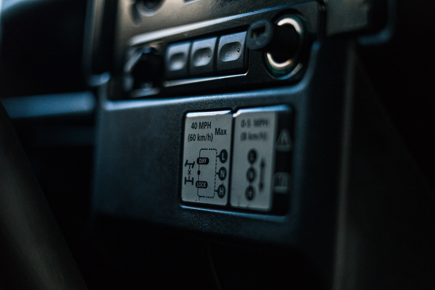 Used Land Rover Defender 2015 for sale - 77285889: Photo 9