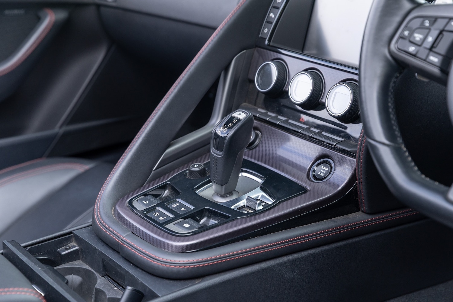 Used Jaguar F-Type 2015 for sale - 76908195: Photo 9