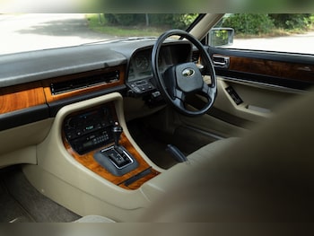 Used Jaguar XJ 1987 for sale - 78944317: Photo