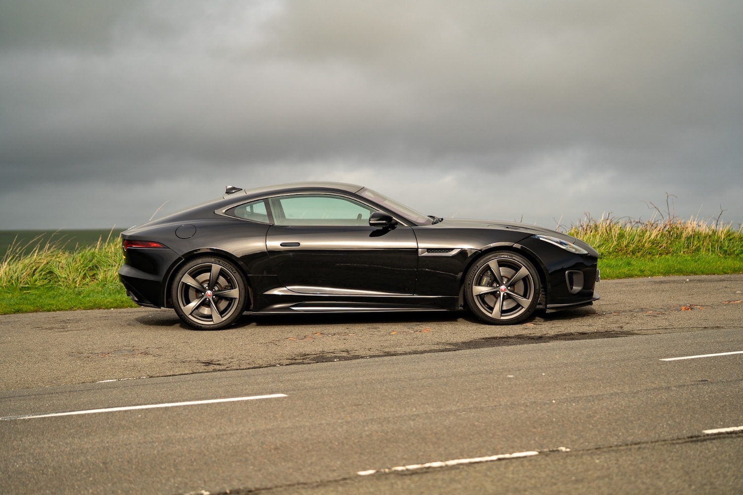 Used Jaguar F-Type 2017 for sale - 76568333: Photo 6