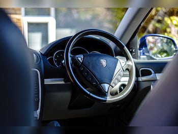 Used Porsche Cayenne 2003 for sale - 78454393: Photo