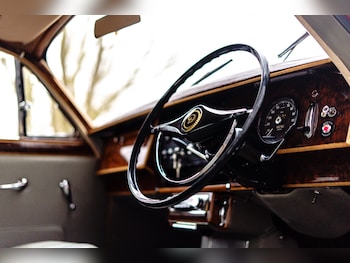 Used Daimler V8 1969 for sale - 77622781: Photo