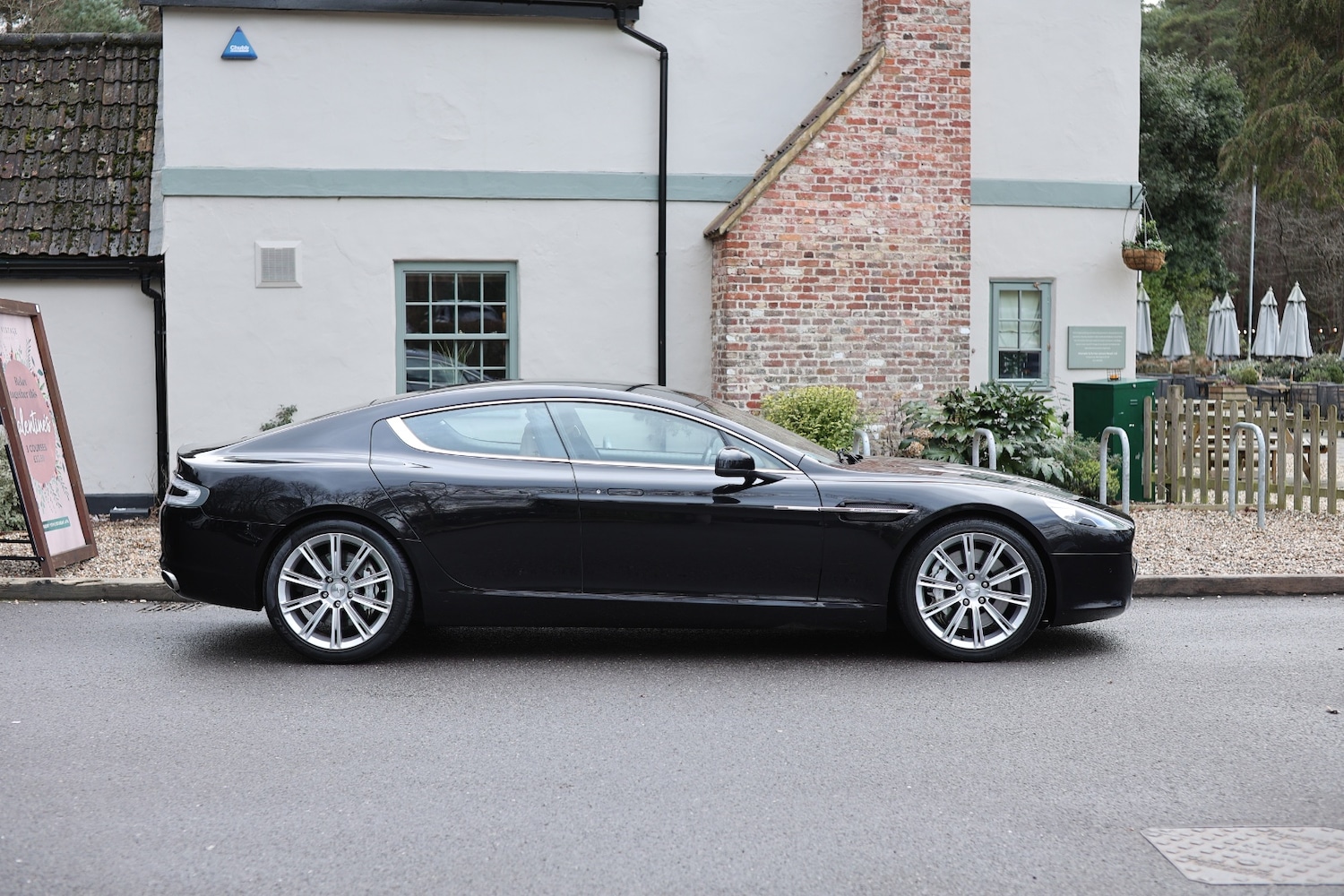 Used Aston Martin Rapide 2010 for sale - 77610366: Photo 6