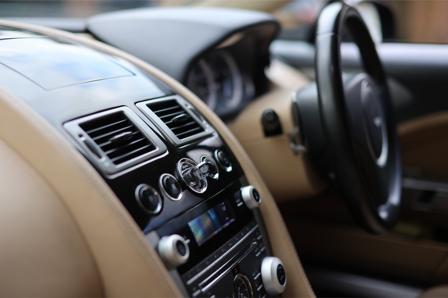 Used Aston Martin Rapide 2010 for sale - 77610366: Photo 9