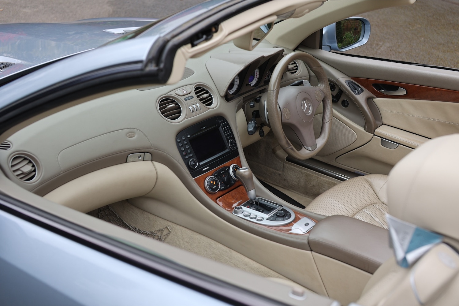 Used Mercedes-Benz SL 2009 for sale - 78183472: Photo 3