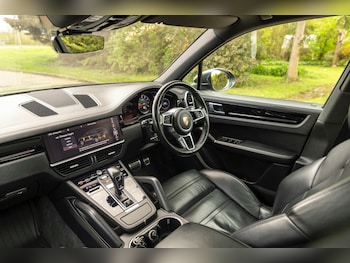 Used Porsche Cayenne 2019 for sale - 78183255: Photo
