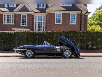 Used Jaguar E-Type 1969 for sale - 79719130: Photo