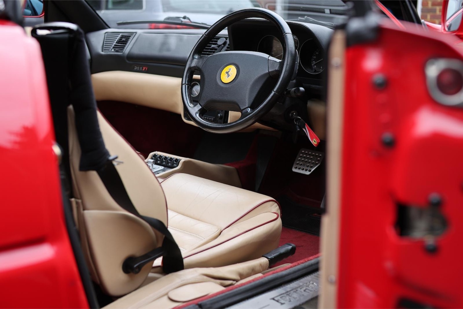 Used Ferrari F355 1999 for sale - 76357846: Photo 3