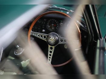 Used Jaguar E-Type 1970 for sale - 76071429: Photo