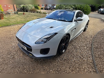 2017 (11) - 3.0 Supercharged V6 400 Sport 2dr Auto AWD