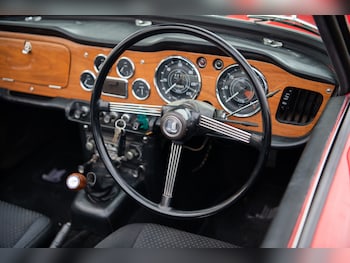 Used Triumph TR4 1967 for sale - 79177059: Photo