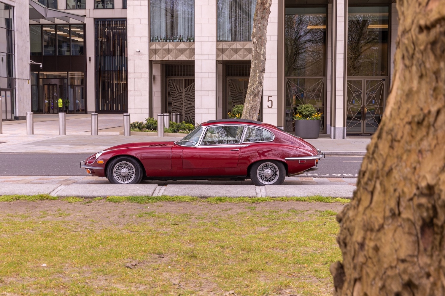 Used Jaguar E-Type 1988 for sale - 78183149: Photo 6