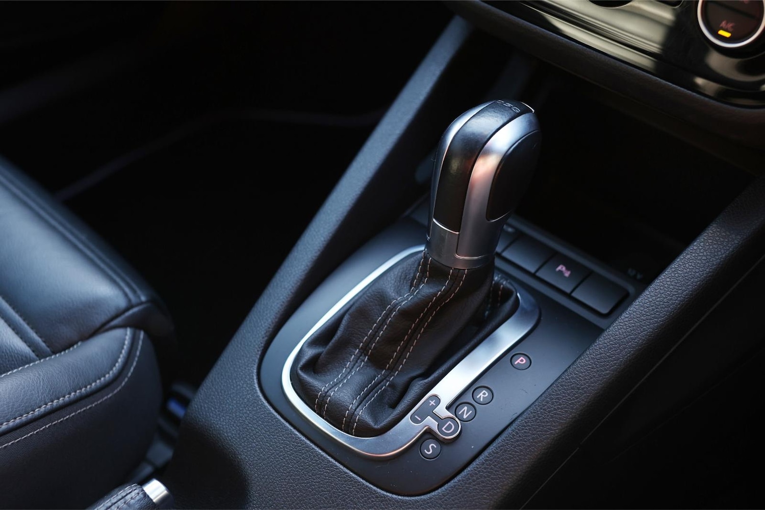 Used Volkswagen Scirocco 2015 for sale - 77450815: Photo 9