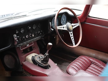 Used Jaguar E-Type 1965 for sale - 77364827: Photo