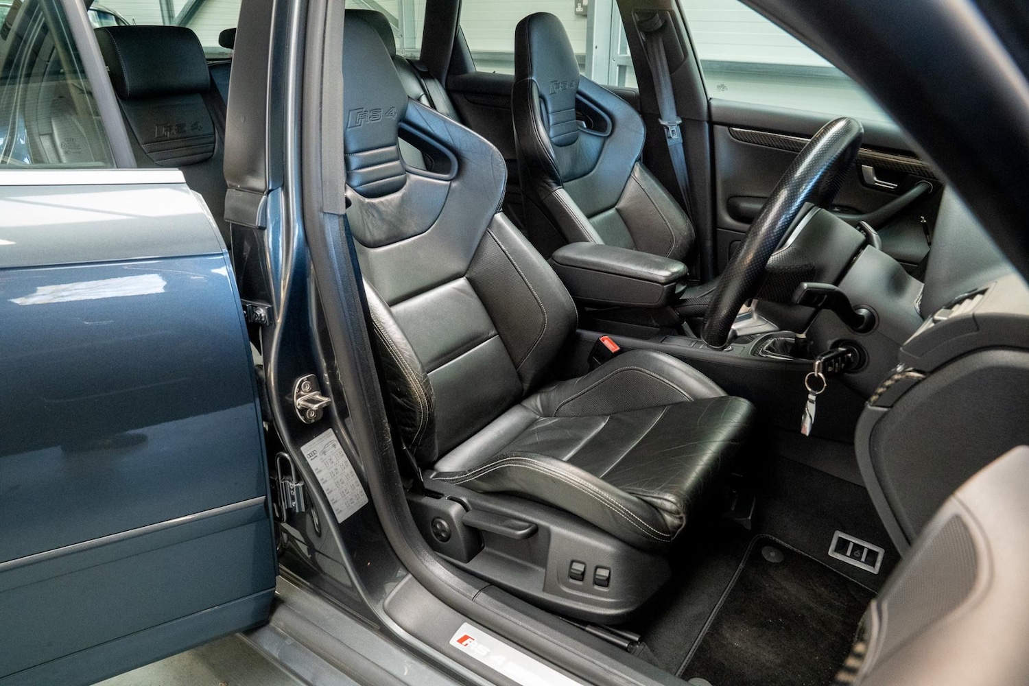 Used Audi RS4 2006 for sale - 78028988: Photo 7