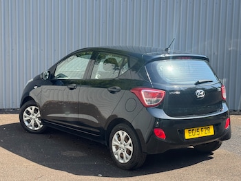 Used Hyundai i10 2015 for sale - 78680501: Photo