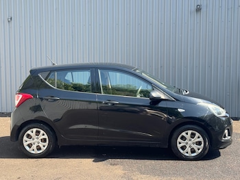 Used Hyundai i10 2015 for sale - 78680501: Photo