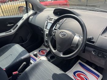 Used Toyota Yaris 2006 for sale - 79290364: Photo