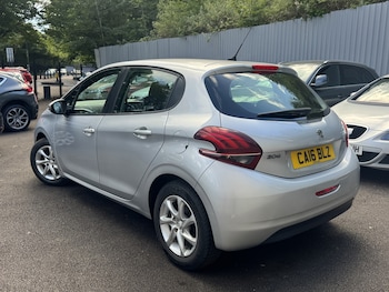 Used Peugeot 208 2016 for sale - 78889140: Photo