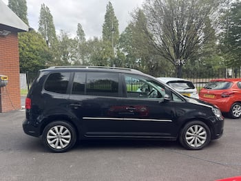 Used Volkswagen Touran 2011 for sale - 79872624: Photo