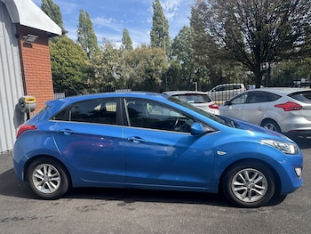 Used Hyundai i30 2015 for sale - 79531731: Photo