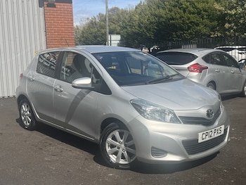 Used Toyota Yaris 2012 for sale - 79451347: Photo