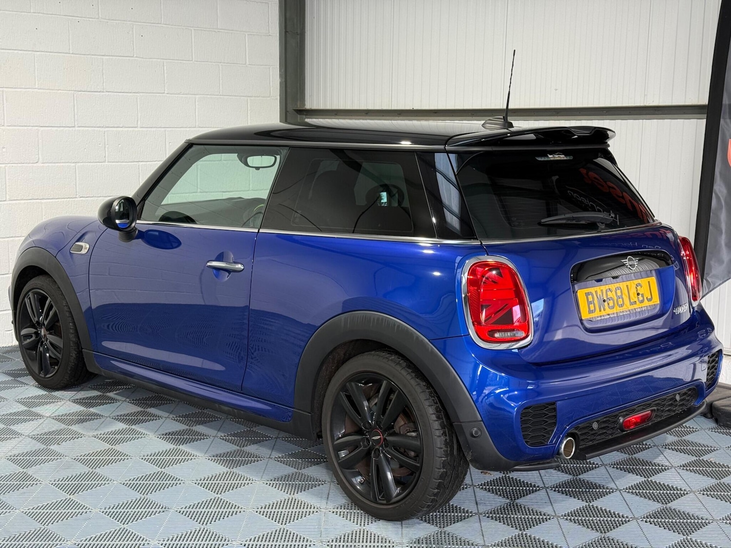 Used MINI Hatch 2018 for sale - 76549349: Photo 10