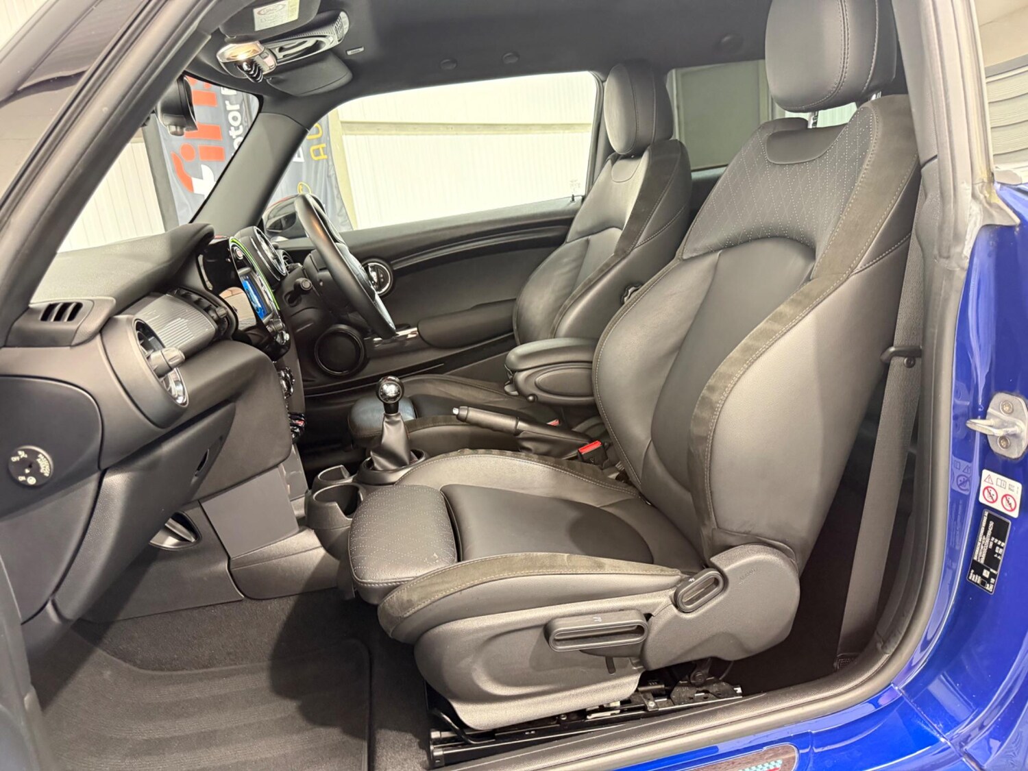 Used MINI Hatch 2018 for sale - 76549349: Photo 45