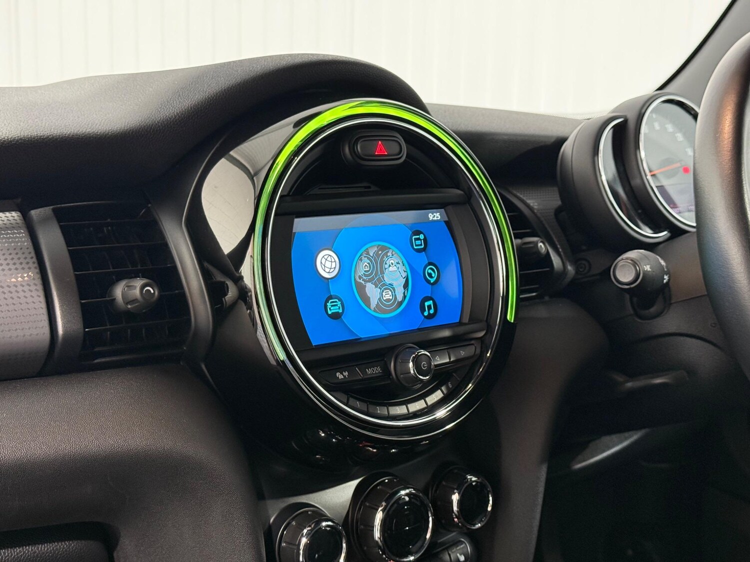 Used MINI Hatch 2018 for sale - 76549349: Photo 53