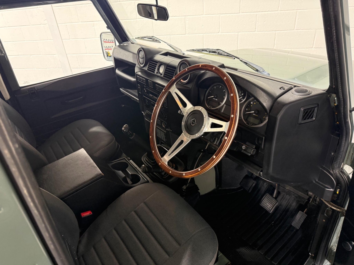 Used Land Rover Defender 90 2007 for sale - 77549380: Photo 36