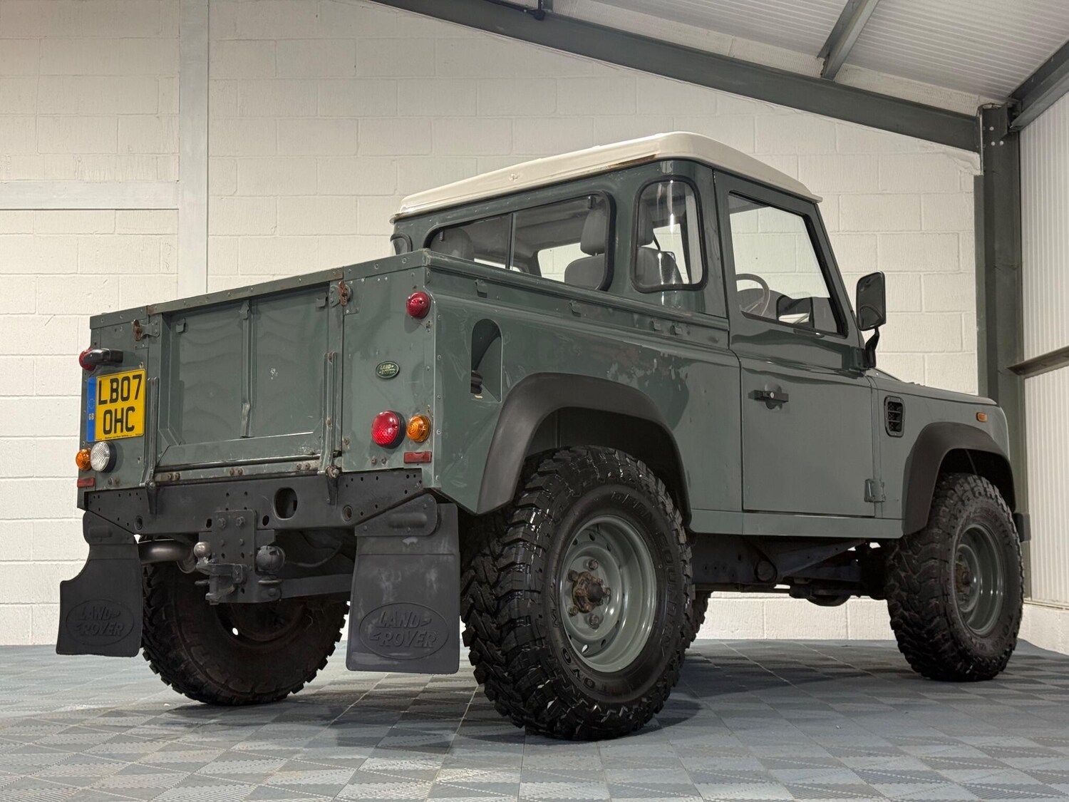 Used Land Rover Defender 90 2007 for sale - 77549380: Photo 45