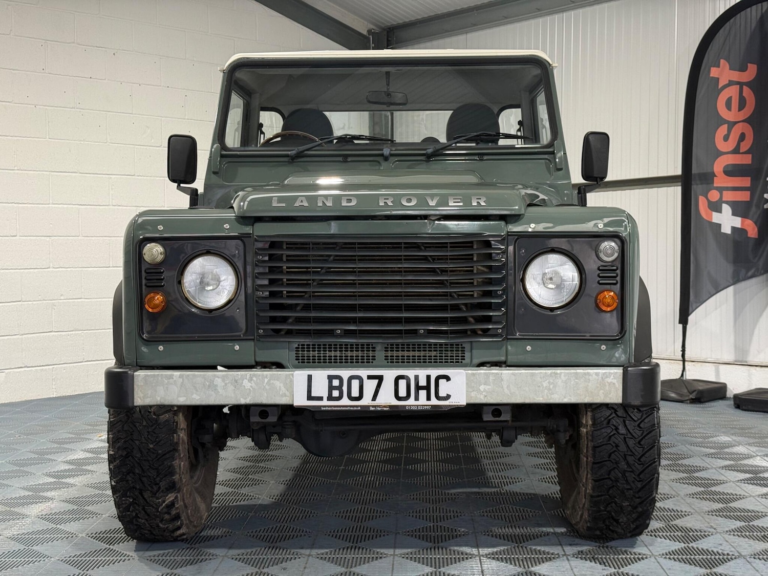 Used Land Rover Defender 90 2007 for sale - 77549380: Photo 5