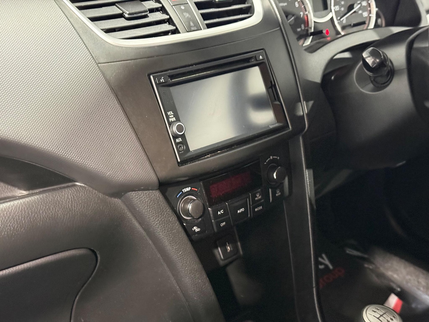 Used Suzuki Swift 2017 for sale - 77229976: Photo 70