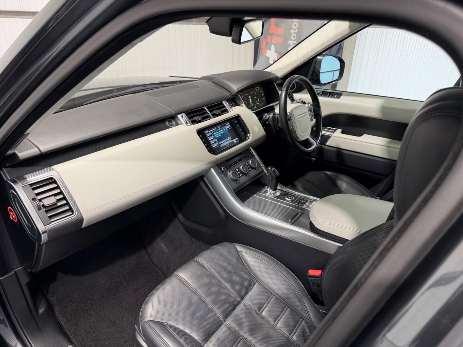 Used Land Rover Range Rover Sport for sale - 78204949: Photo 3