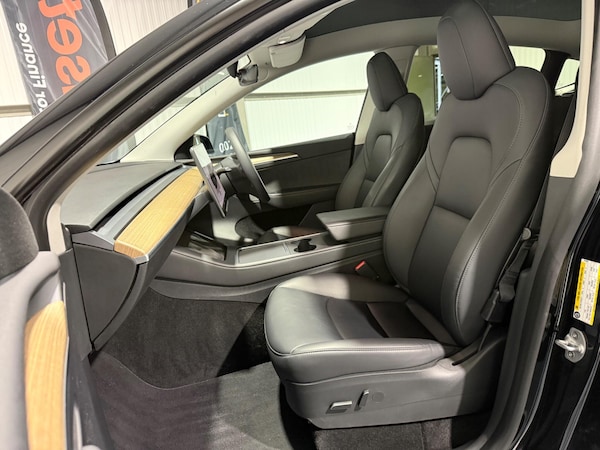 Used Tesla Model Y 2022 for sale - 76283759: Photo 55