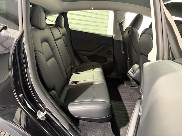 Used Tesla Model Y 2022 for sale - 76283759: Photo 60