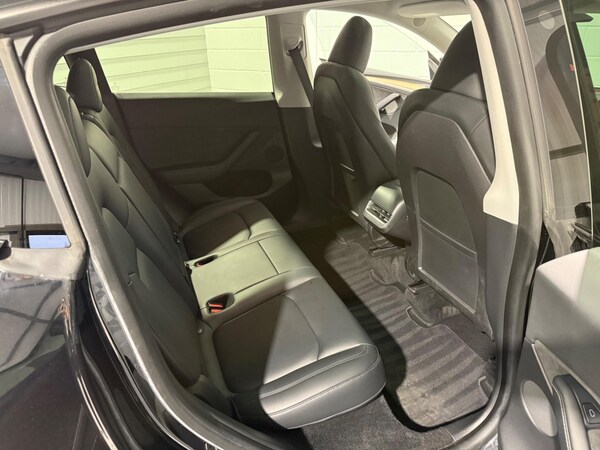 Used Tesla Model Y 2022 for sale - 76283759: Photo 61