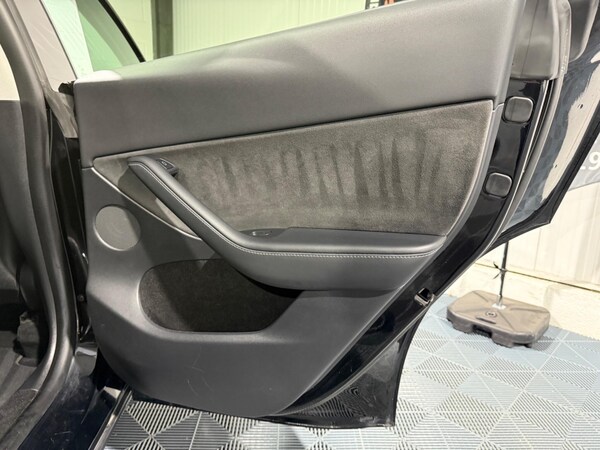 Used Tesla Model Y 2022 for sale - 76283759: Photo 68