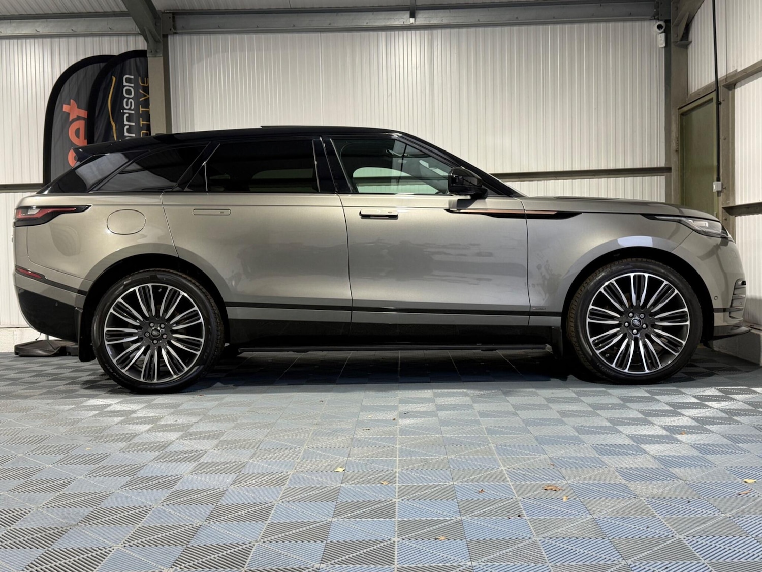 Used Land Rover Range Rover Velar 2017 for sale - 77016514: Photo 21
