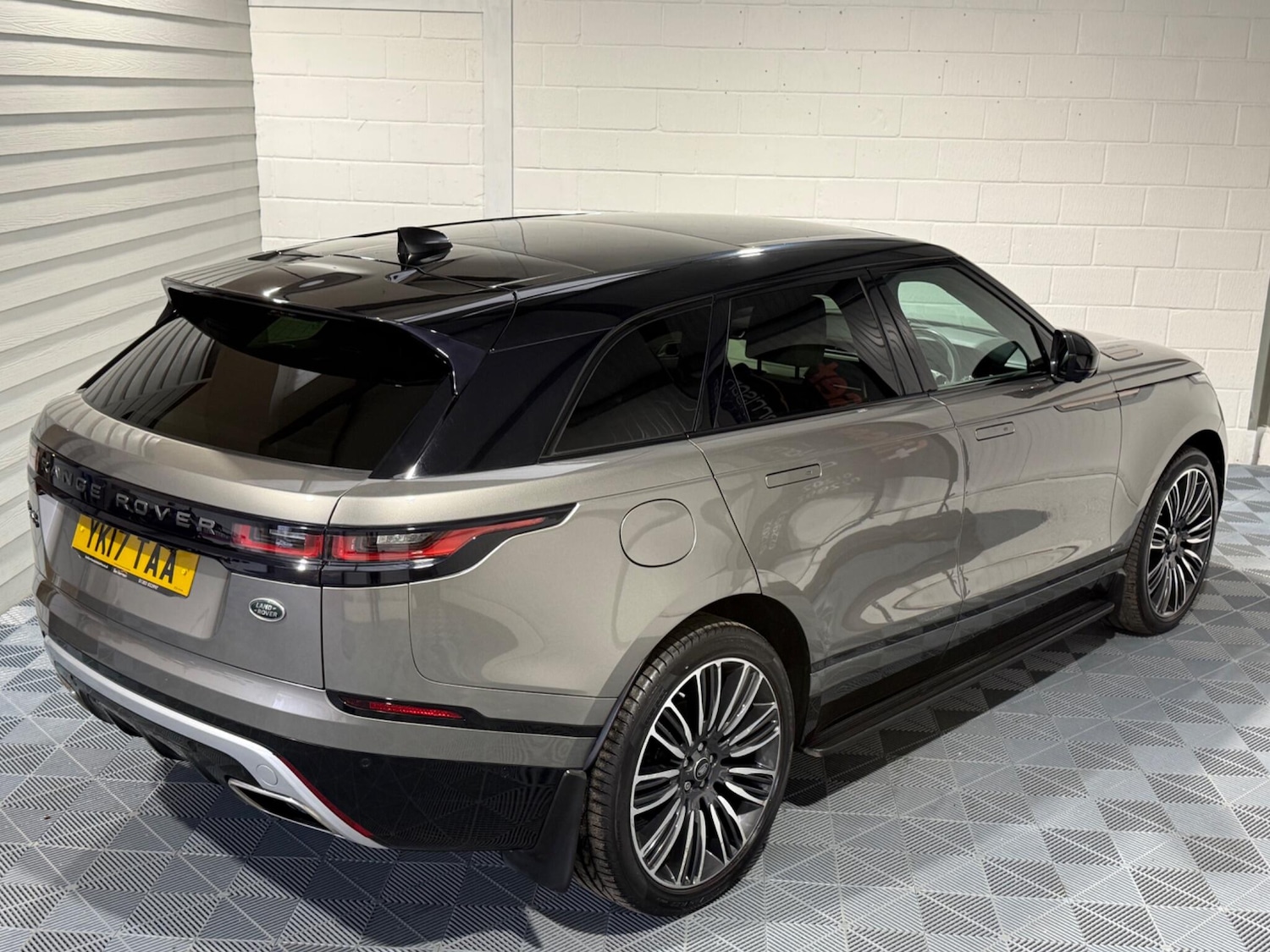 Used Land Rover Range Rover Velar 2017 for sale - 77016514: Photo 23