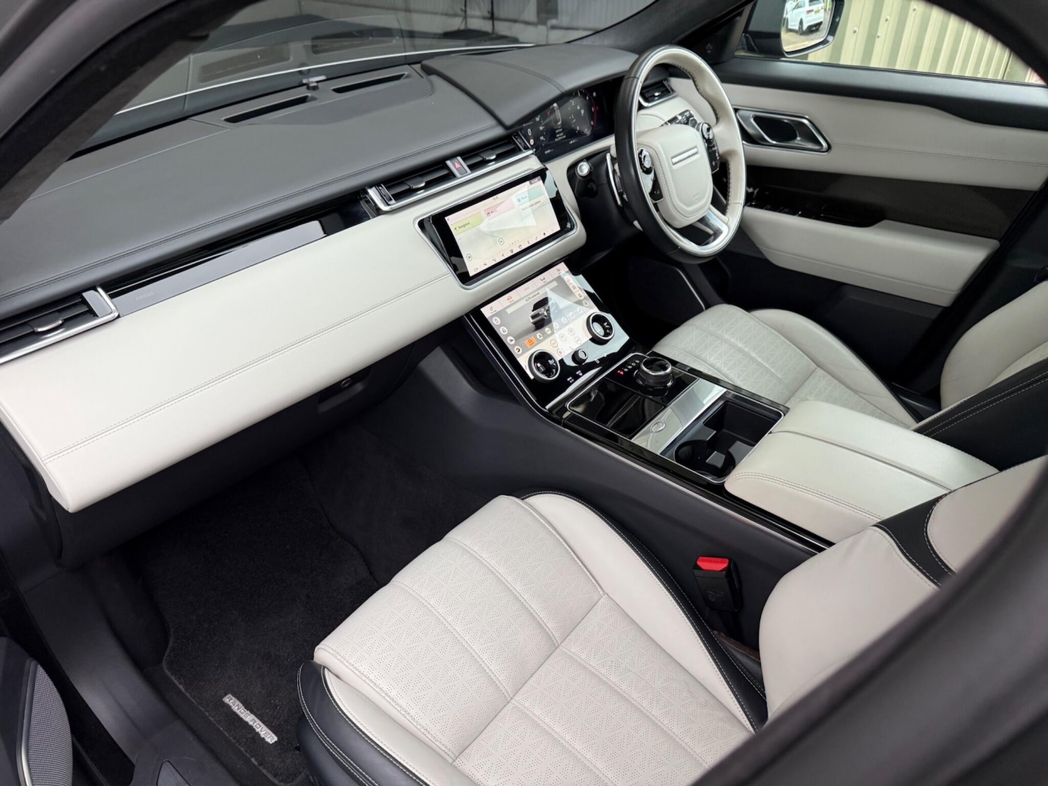 Used Land Rover Range Rover Velar 2017 for sale - 77016514: Photo 29