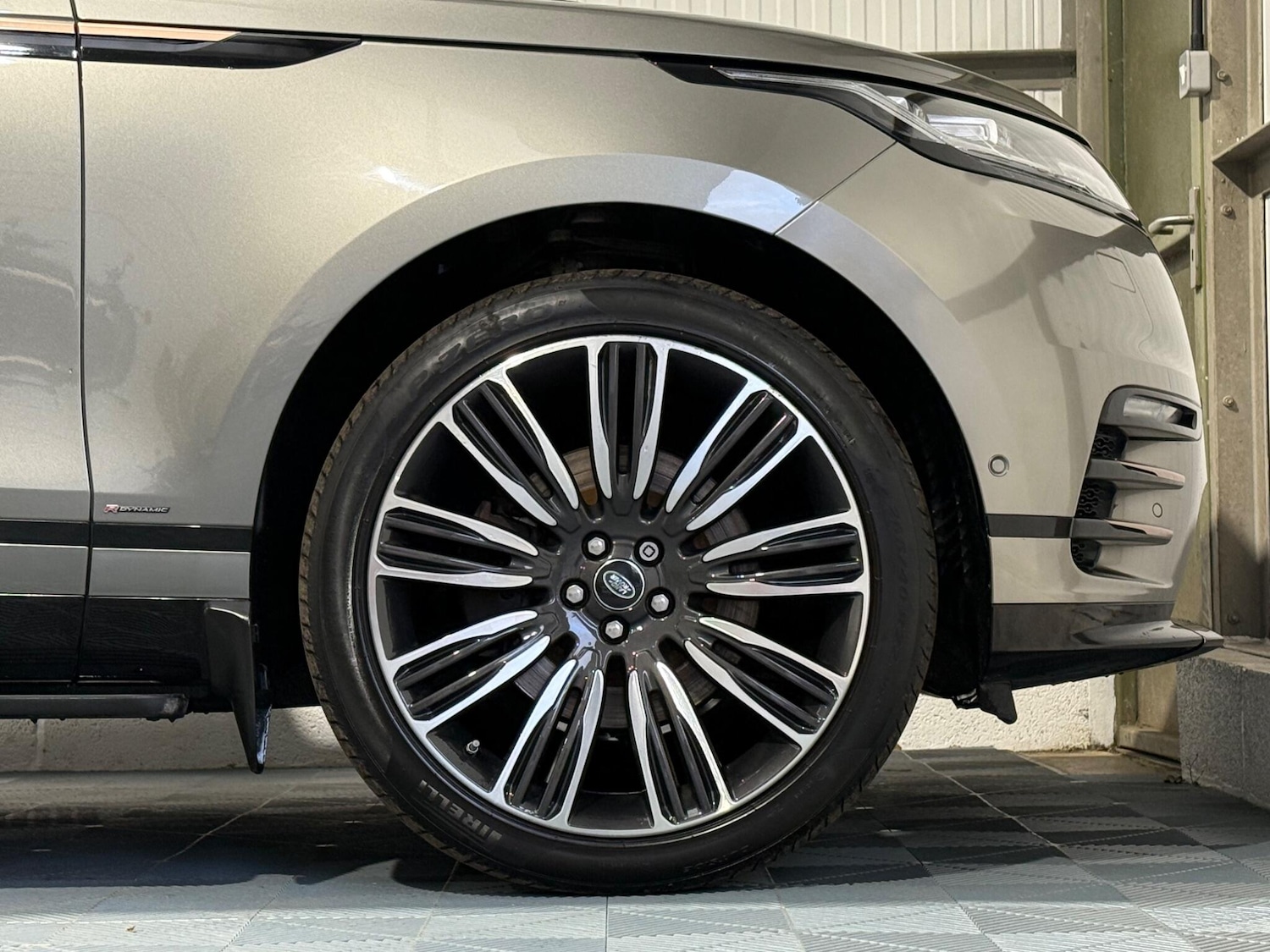 Used Land Rover Range Rover Velar 2017 for sale - 77016514: Photo 56