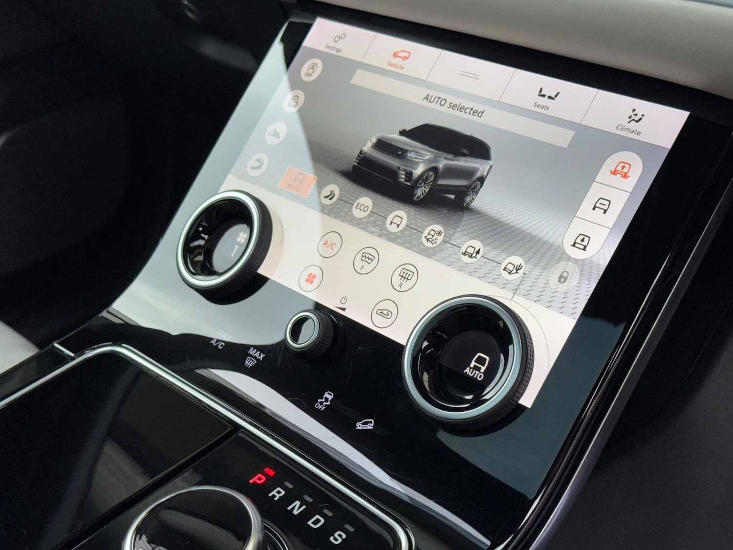 Used Land Rover Range Rover Velar 2017 for sale - 77016514: Photo 67